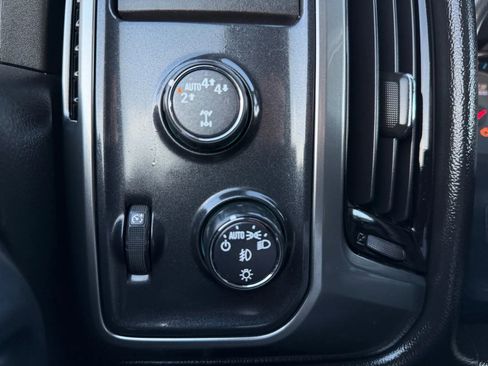 Used 2018 Chevrolet Silverado 1500 LT w/ All Star Edition image 17