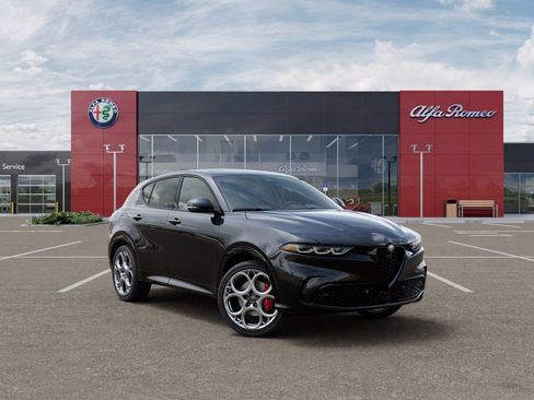 New 2025 Alfa Romeo Tonale w/ Premium Package AWD/4WD image 5