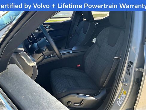 Used 2023 Volvo XC60 B5 Core image 31