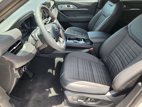 New 2026 Ford Explorer ST-Line w/ ST-Line Street Pack RWD image 10
