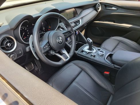 Used 2024 Alfa Romeo Stelvio Sprint RWD image 3