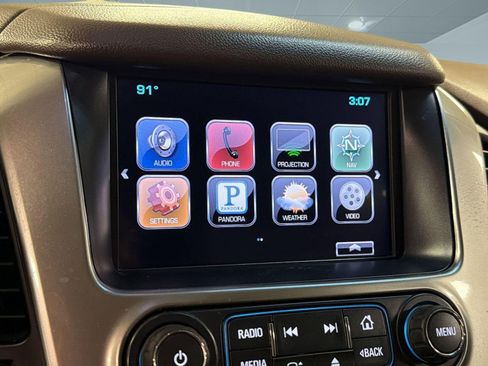 Used 2016 Chevrolet Suburban LT RWD image 23