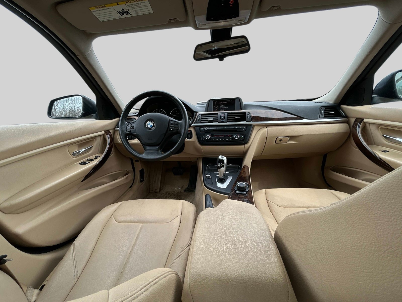 Used 2014 BMW 320i xDrive Sedan AWD/4WD image 16