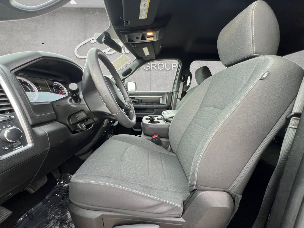 Used 2024 RAM 1500 Warlock RWD image 19