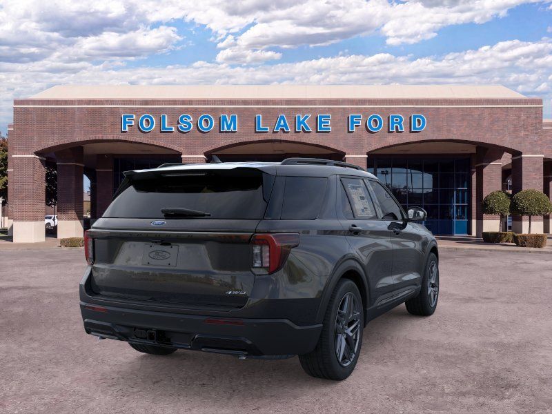 New 2026 Ford Explorer ST-Line w/ ST-Line Street Pack AWD/4WD image 8