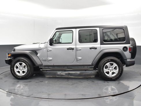 Used 2018 Jeep Wrangler Unlimited Sport S image 11