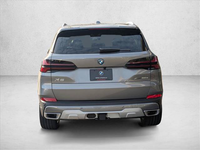 Used 2026 BMW X5 xDrive50e AWD/4WD image 7