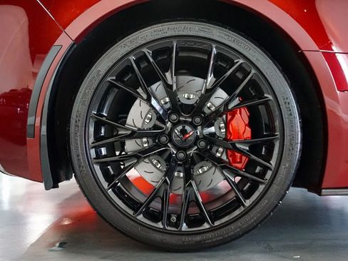 Used 2019 Chevrolet Corvette Z06 RWD image 68
