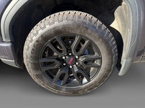 Used 2023 GMC Sierra 1500 Elevation w/ X31 Off-Road Package image 9