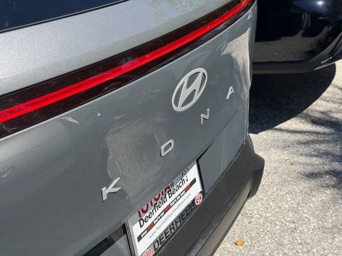Used 2025 Hyundai Kona SEL FWD image 7