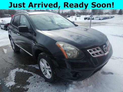 Used 2015 Nissan Rogue S w/ Convenience Package image 1