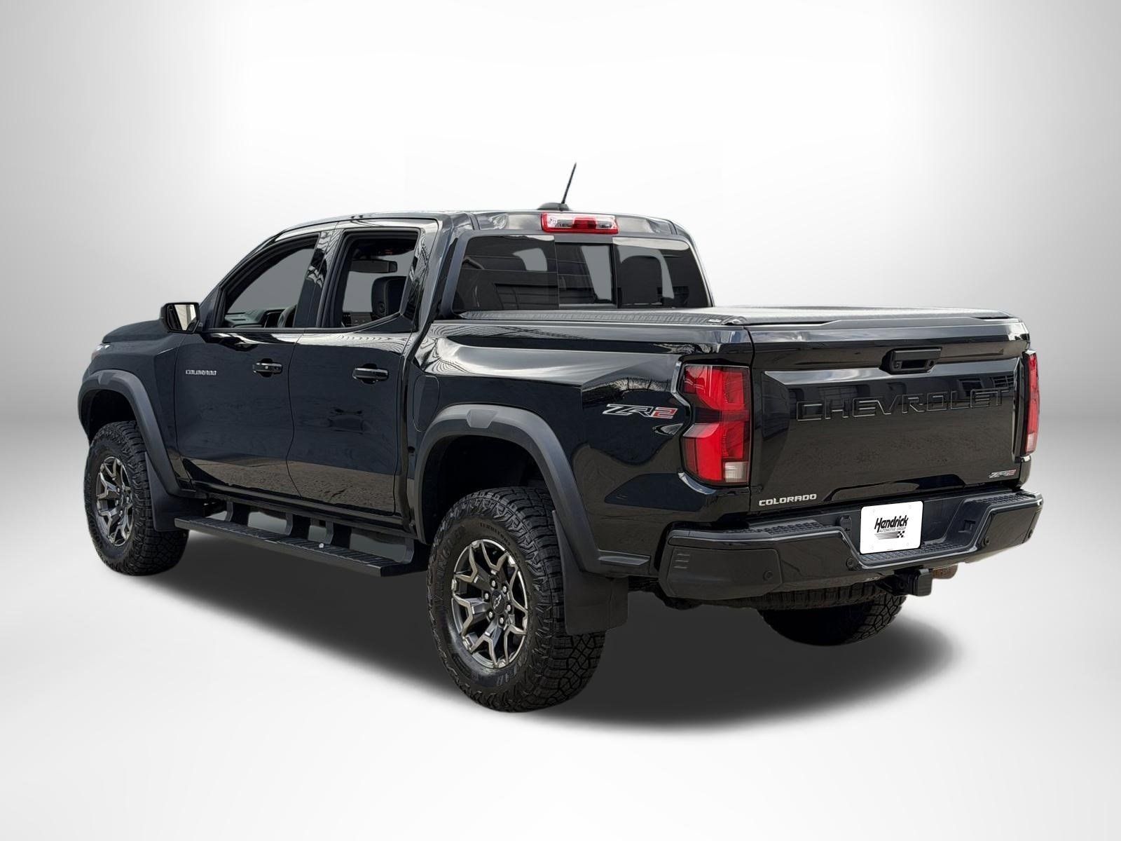 Used 2026 Chevrolet Colorado ZR2 w/ Technology Package AWD/4WD image 5
