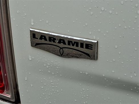 Used 2016 RAM 1500 Laramie w/ Convenience Group image 25