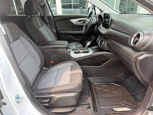 Used 2024 Chevrolet Blazer LT w/ Convenience Package FWD image 16