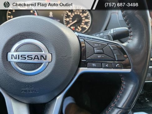 Used 2020 Nissan Altima 2.5 SR w/ Premium Package image 16