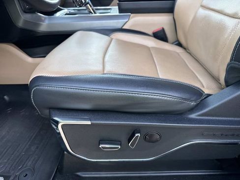 Used 2023 Ford F150 Lariat w/ Trailer Tow Package image 19