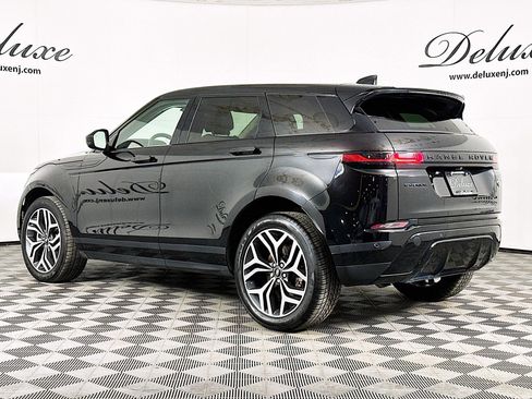 Used 2023 Land Rover Range Rover Evoque SE AWD/4WD image 4