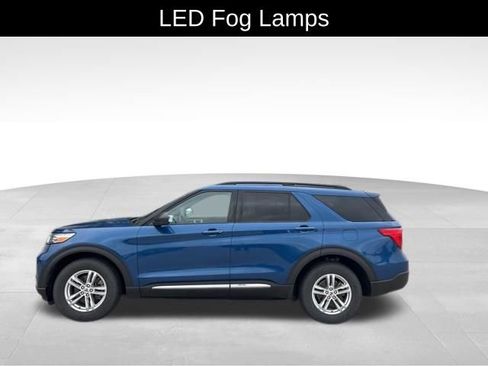 Used 2020 Ford Explorer XLT w/ Equipment Group 202A AWD/4WD image 5