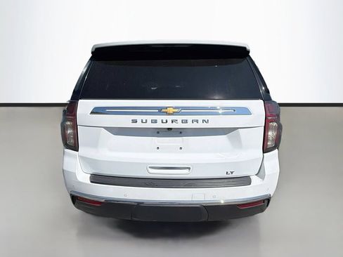 Used 2022 Chevrolet Suburban LT w/ LT Signature Package AWD/4WD image 7