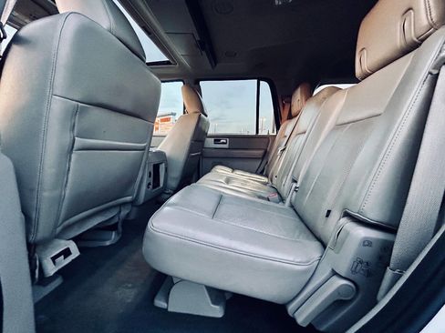 Used 2009 Ford Expedition Limited image 25