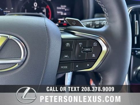 New 2026 Lexus LX 600 4WD w/ Luxury Package image 18