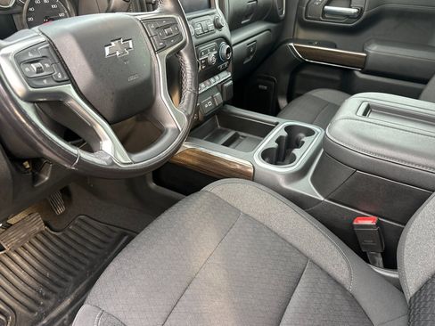 Used 2022 Chevrolet Silverado 1500 RST w/ Convenience Package II image 9