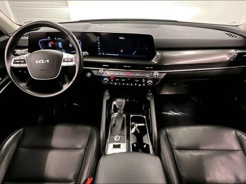 Used 2025 Kia Telluride S FWD image 17