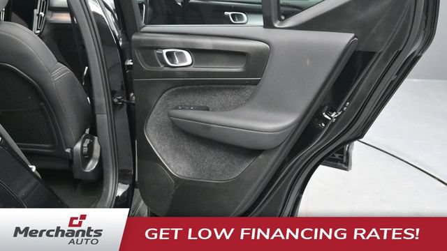 Used 2024 Volvo XC40 B5 Core AWD/4WD image 12