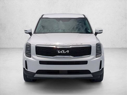 Used 2022 Kia Telluride LX AWD/4WD image 2