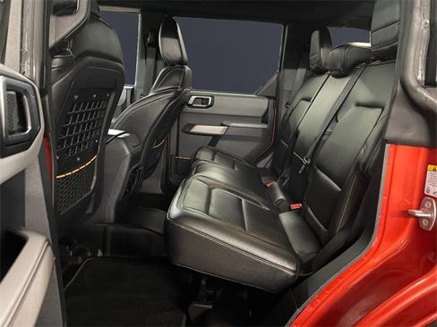 Used 2023 Ford Bronco Badlands image 13