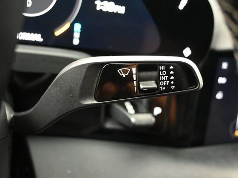 Used 2021 Porsche Taycan RWD image 18