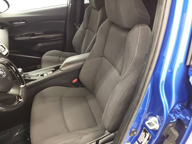 Used 2018 Toyota C-HR XLE FWD image 15