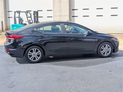 Used 2017 Hyundai Elantra Value Edition image 7
