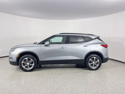 Used 2023 Chevrolet Blazer LT w/ Convenience Package FWD image 4