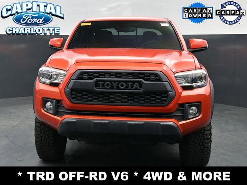 Used 2018 Toyota Tacoma TRD Off-Road w/ Technology Package AWD/4WD image 2