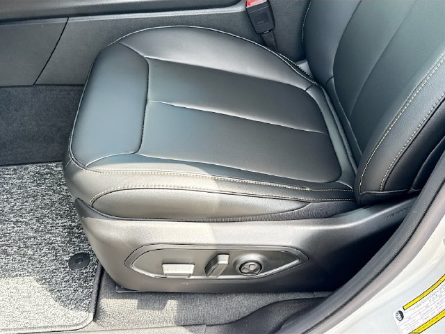 New 2026 Jeep Grand Cherokee Limited AWD/4WD image 15