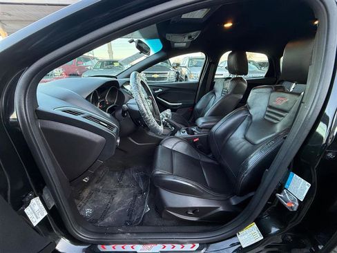 Used 2014 Ford Focus ST w/ Equipment Group 202A image 17