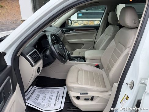 Used 2018 Volkswagen Atlas SEL Premium AWD/4WD image 3