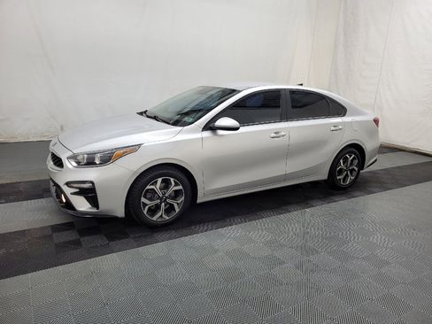 Used 2020 Kia Forte LXS FWD image 2