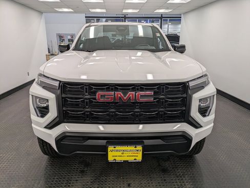 Used 2024 GMC Canyon Elevation image 2