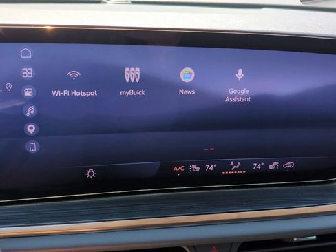 Used 2024 Buick Envision Avenir AWD/4WD image 21