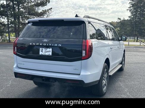 New 2026 Ford Expedition Max Active RWD image 7