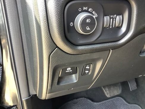 Used 2023 RAM 1500 Laramie AWD/4WD image 27