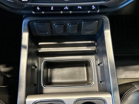 Used 2015 GMC Sierra 1500 Denali AWD/4WD image 18