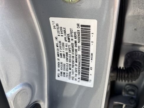 Used 2017 Honda Accord EX-L image 24