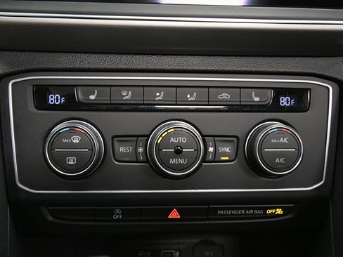 Used 2019 Volkswagen Atlas SE w/ Panoramic Sunroof Package image 16