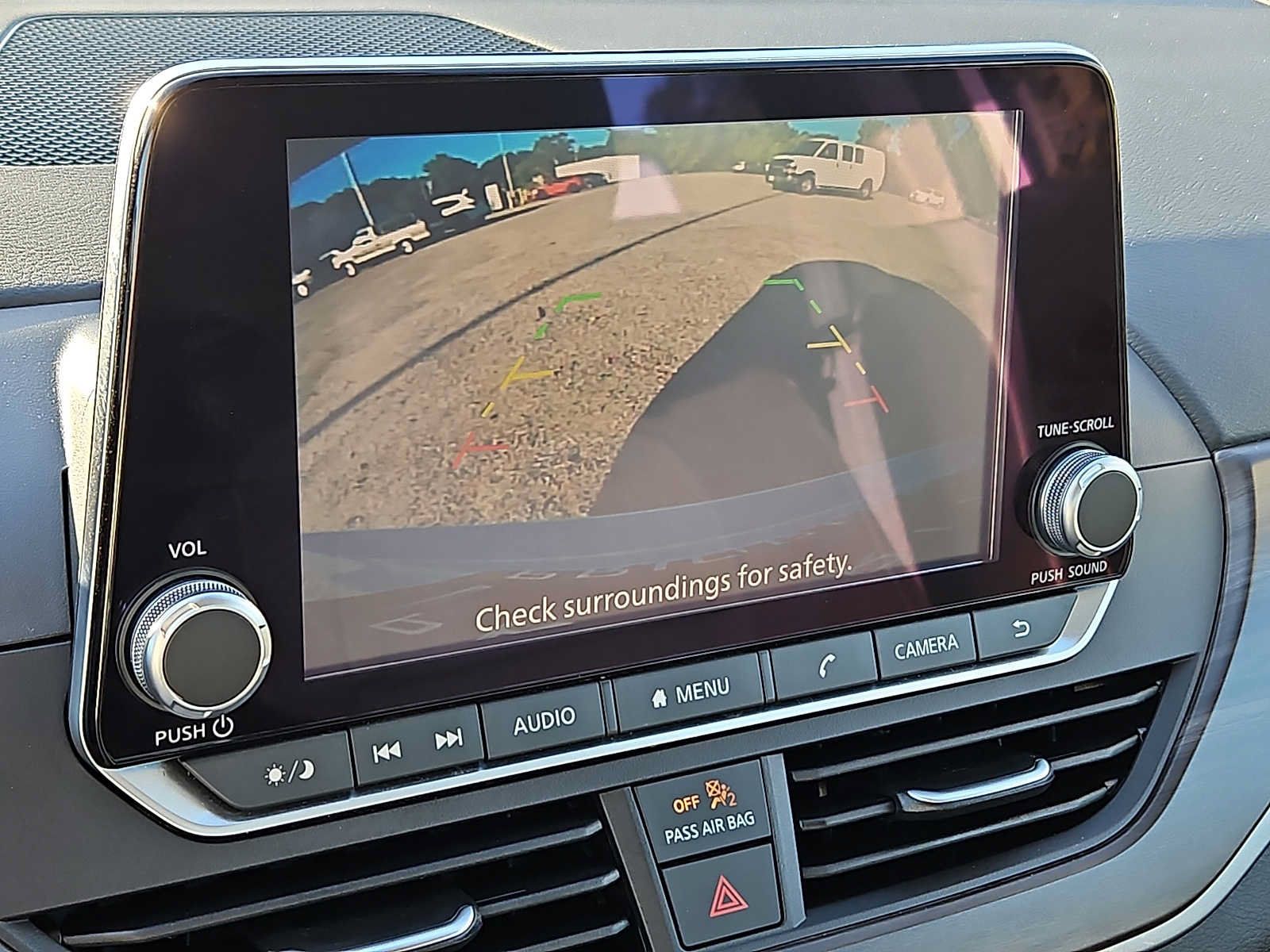 Used 2024 Nissan Altima 2.5 SV FWD image 17
