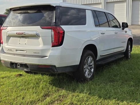 Used 2021 GMC Yukon XL SLT w/ SLT Premium Package AWD/4WD image 10