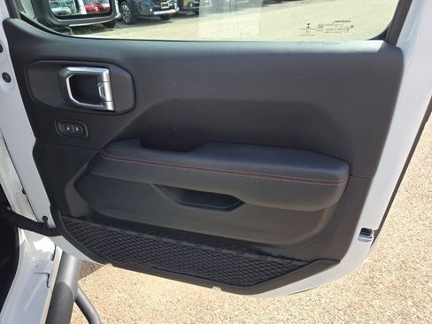 Certified 2020 Jeep Gladiator Rubicon image 5
