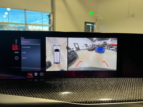 Used 2026 Cadillac Escalade V w/ LPO, ONYX Package image 18